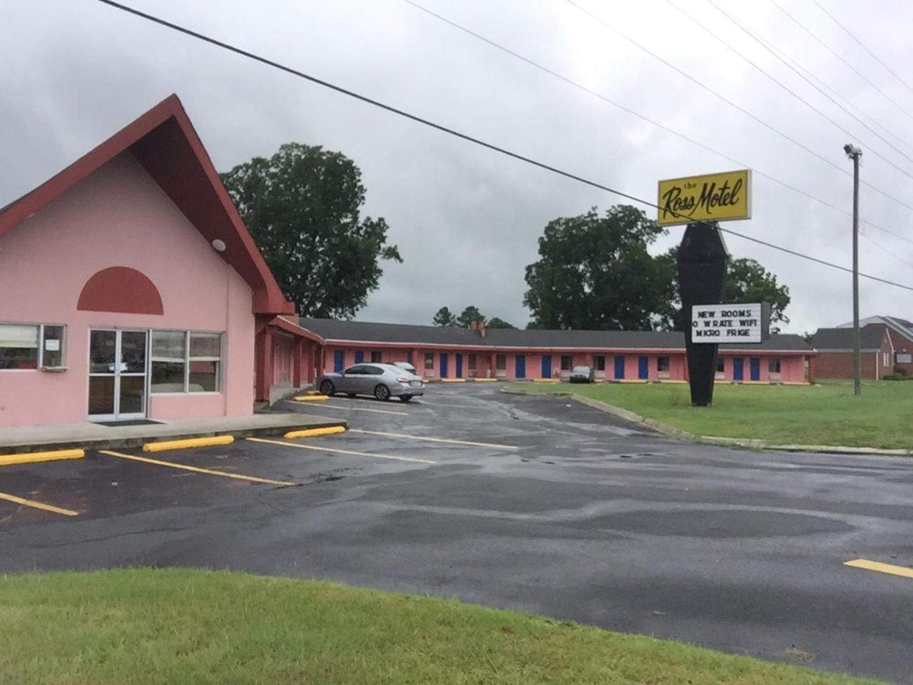 Motel 6 Williamston, NC - Highway 17