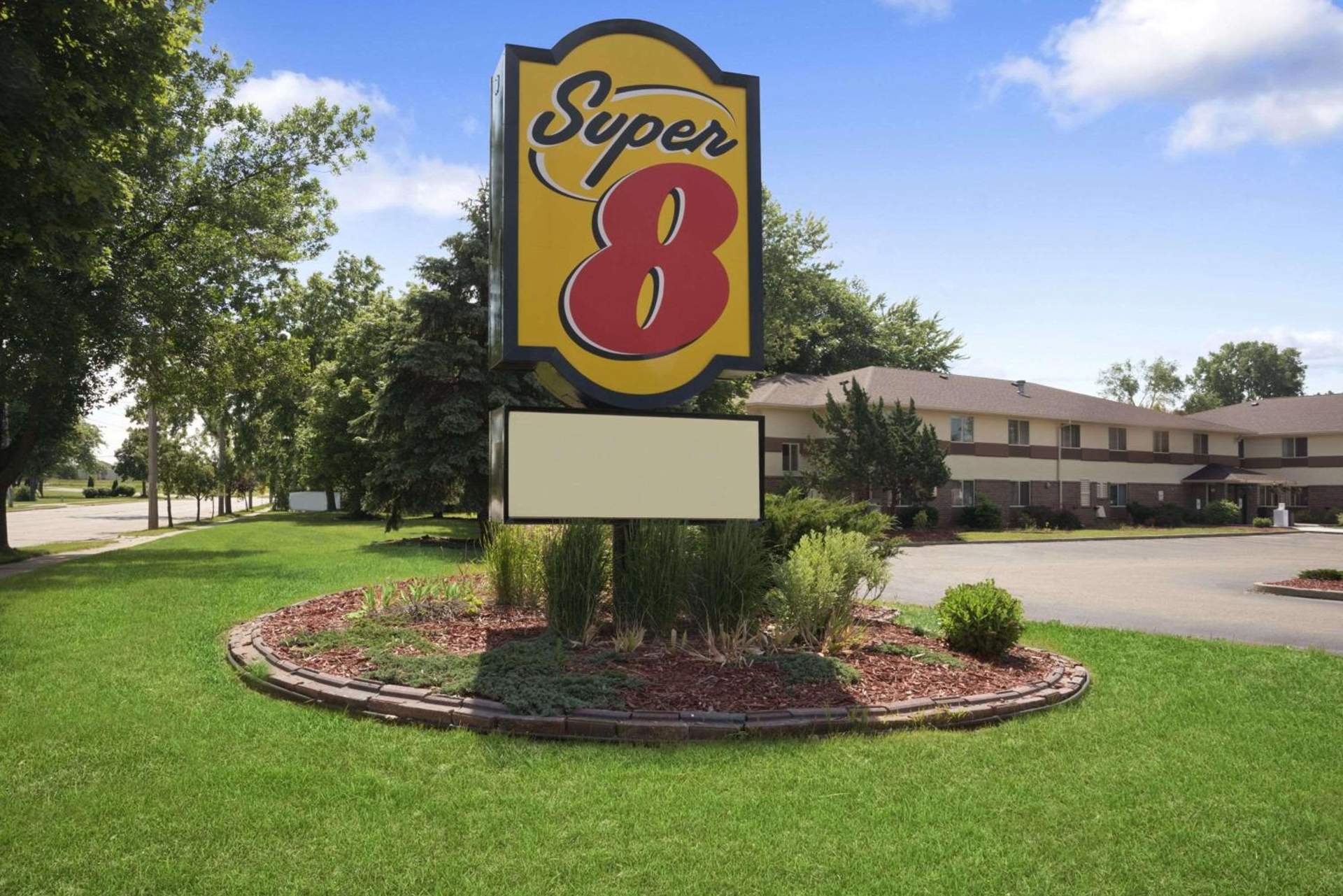 Fairview Inn & Suites Whitewater