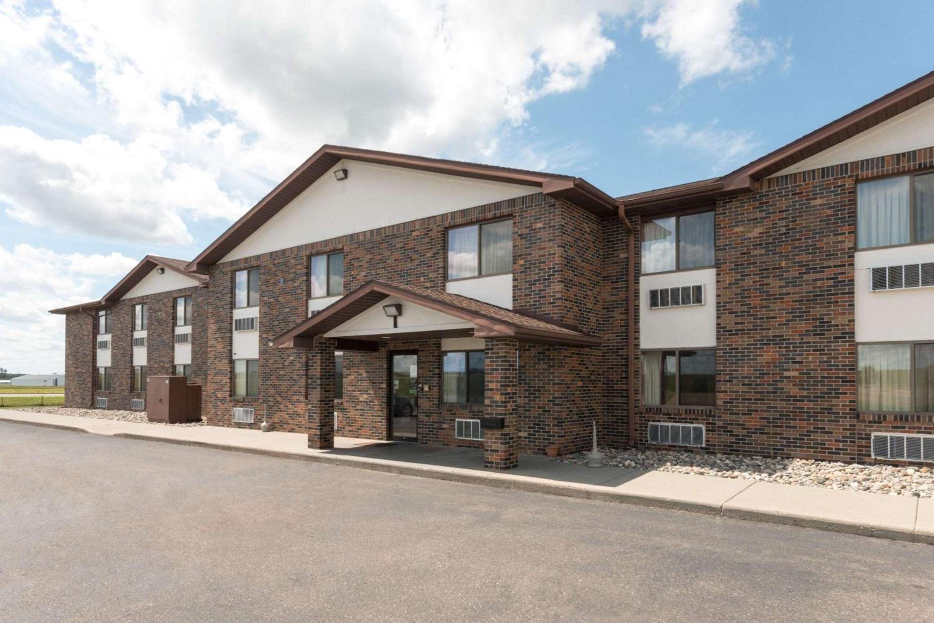 Super 8 by Wyndham Perham