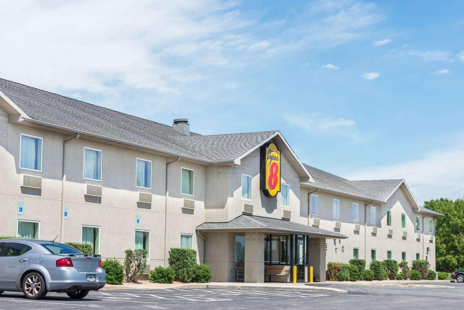 Super 8 by Wyndham Hagerstown/Halfway Area