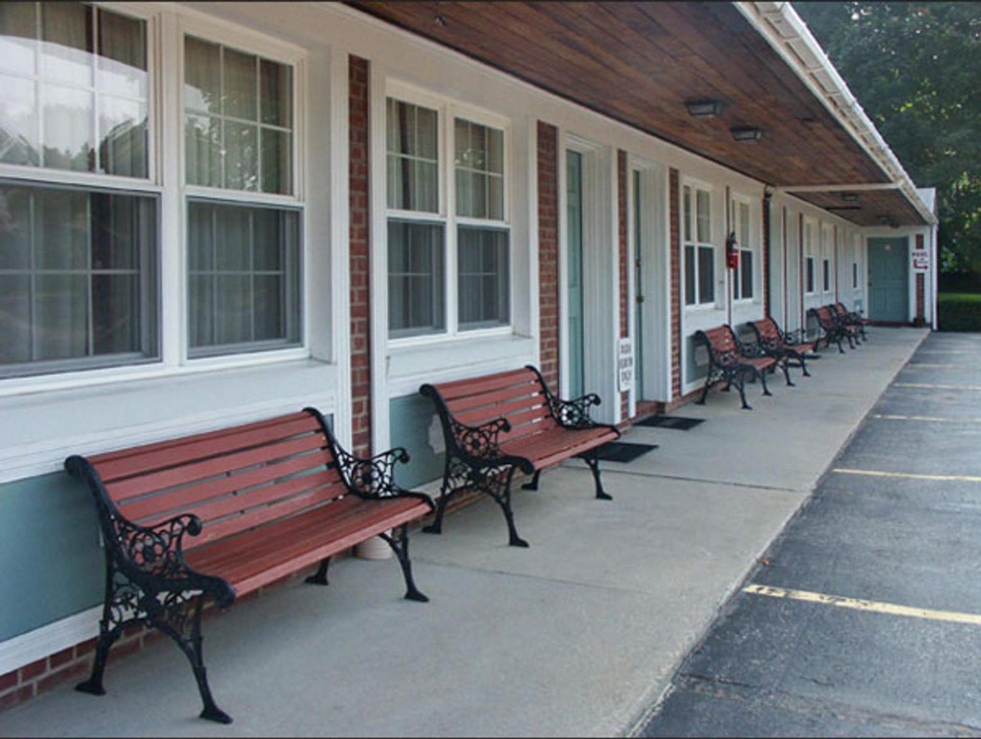 Catamount Motel