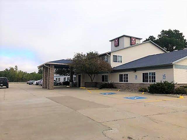 Regency Inn Geneseo IL