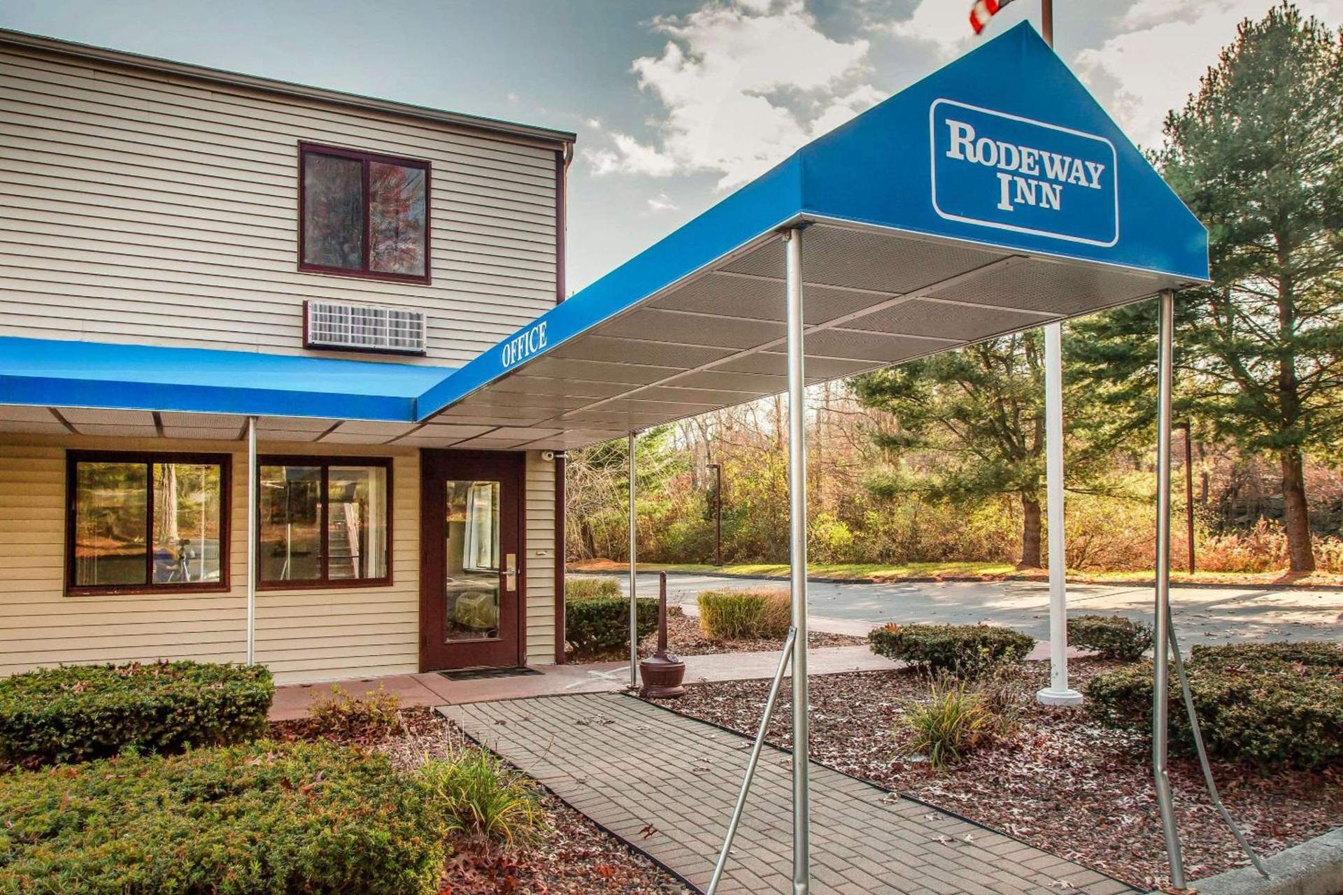 Rodeway Inn Groton - New London