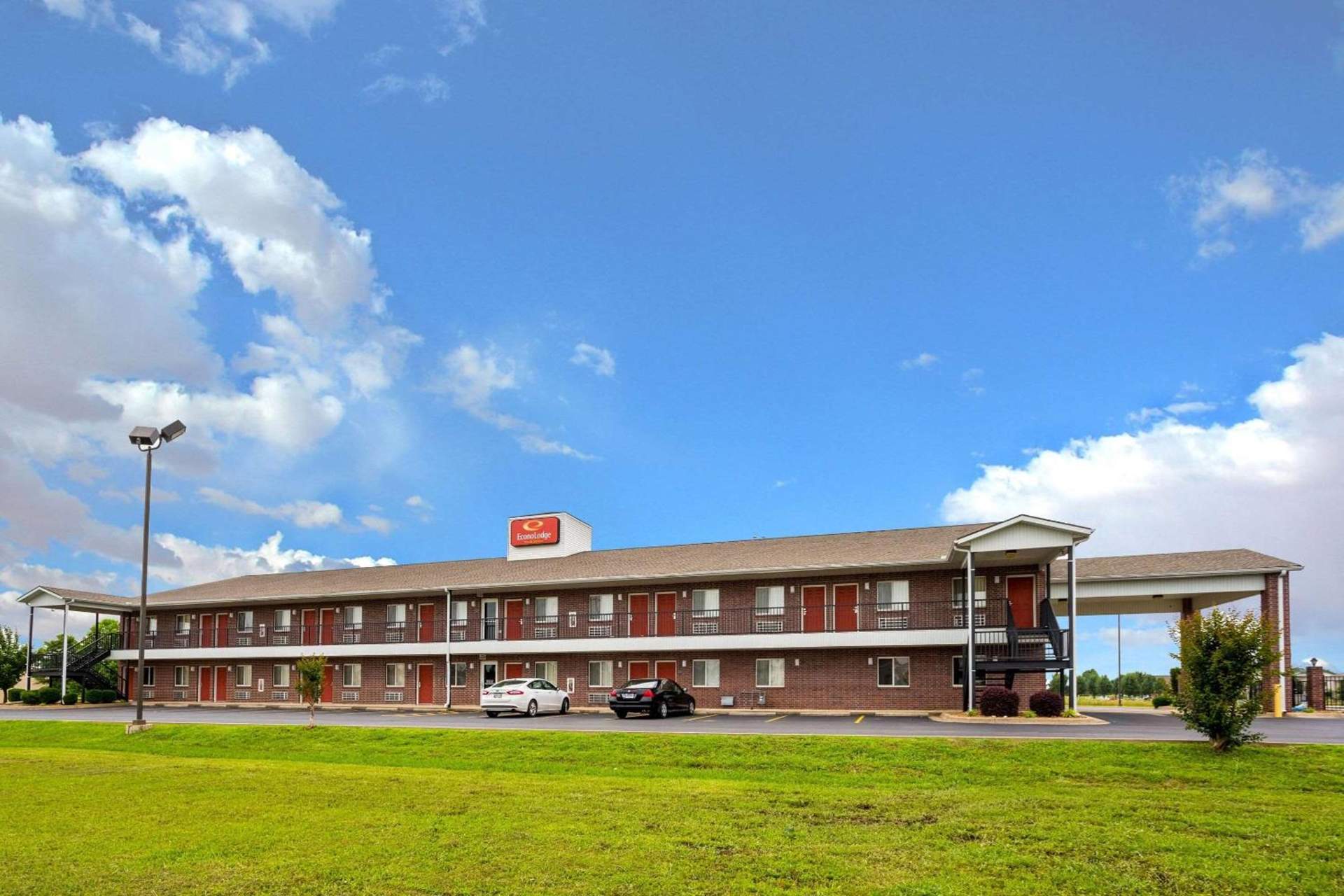 The Magnolia Hotel Searcy