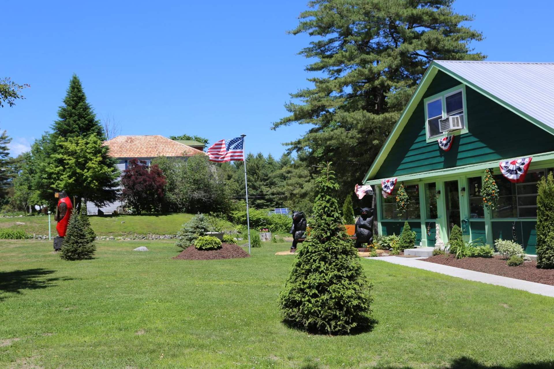 Rowe's Adirondack Cabins of Schroon Lake