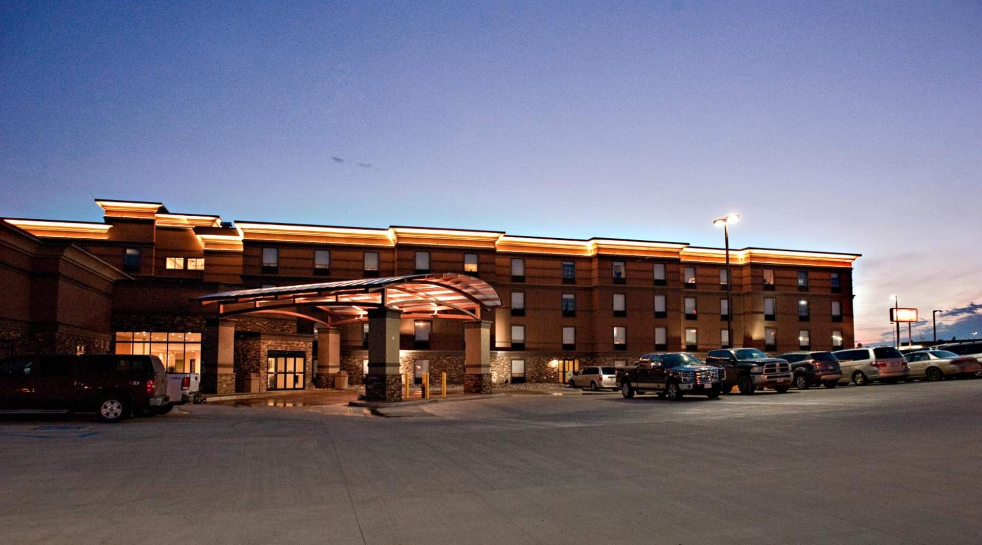 Astoria Hotel & Event Center