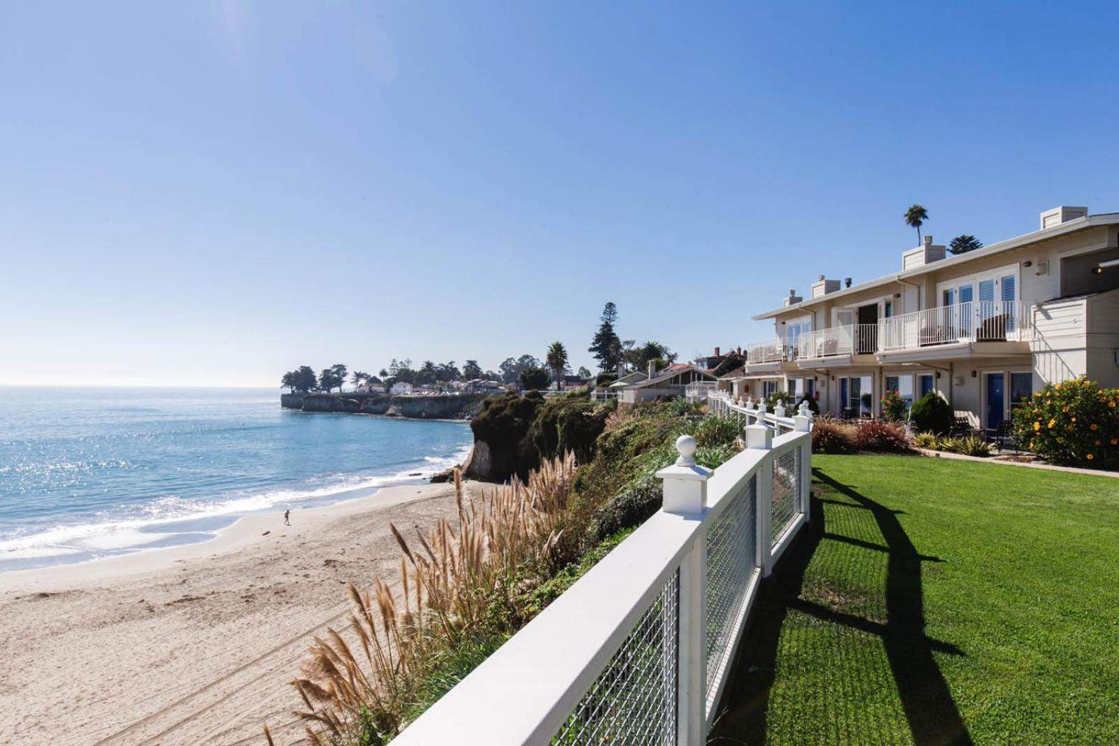 Sea & Sand Inn
