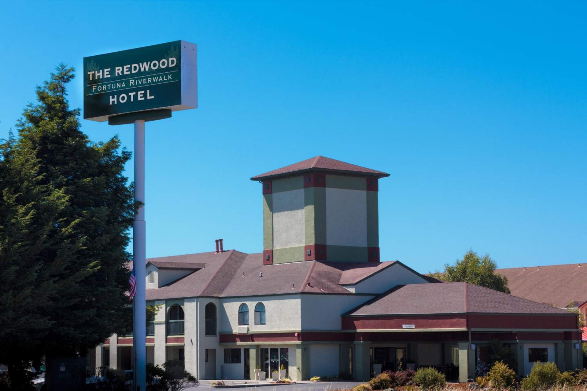 The Redwood Riverwalk, a boutique hotel