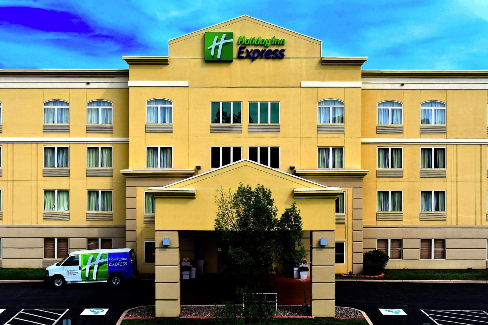 Holiday Inn Express Syracuse-Fairgrounds by IHG