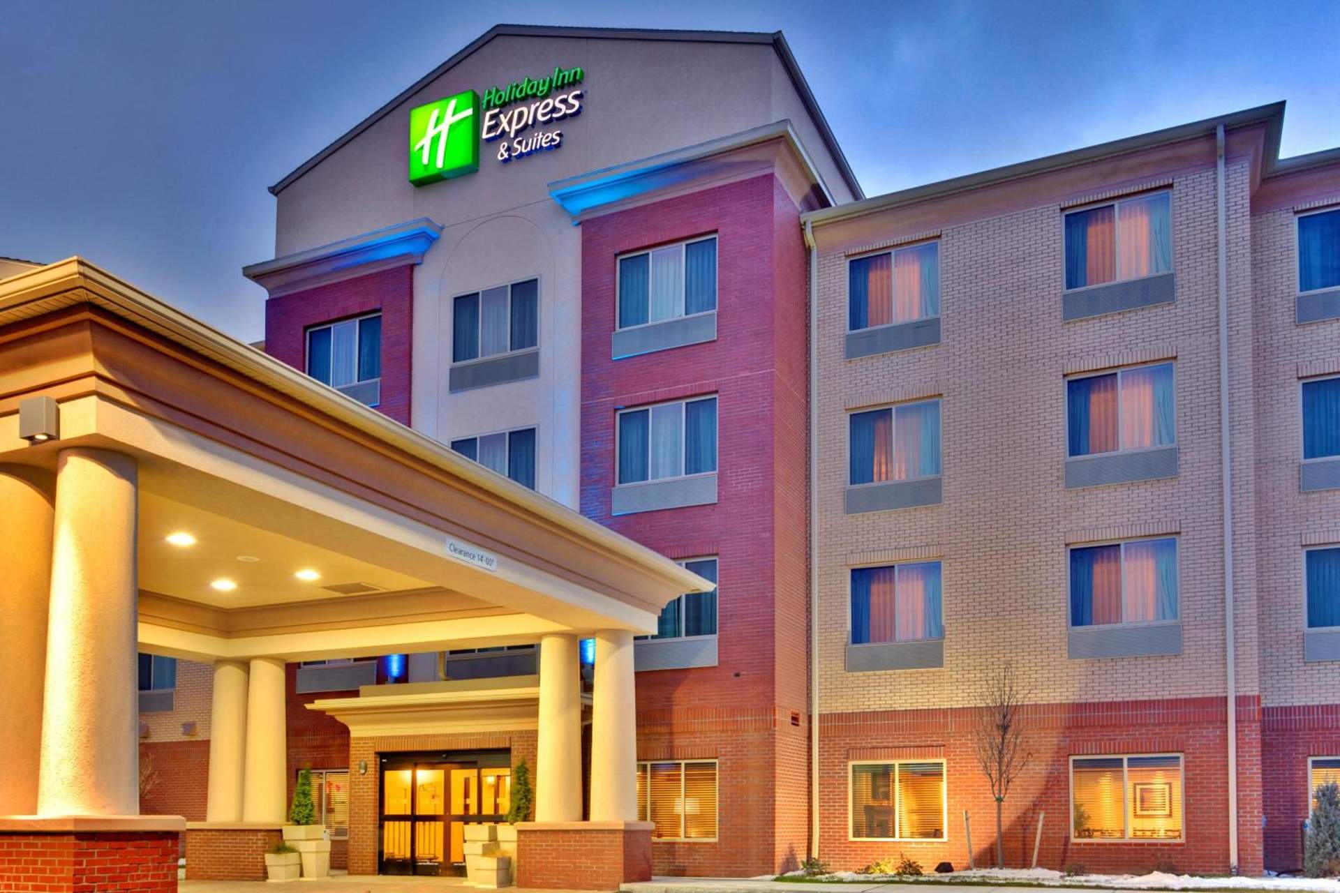 Holiday Inn Express & Suites Dewitt - Syracuse by IHG