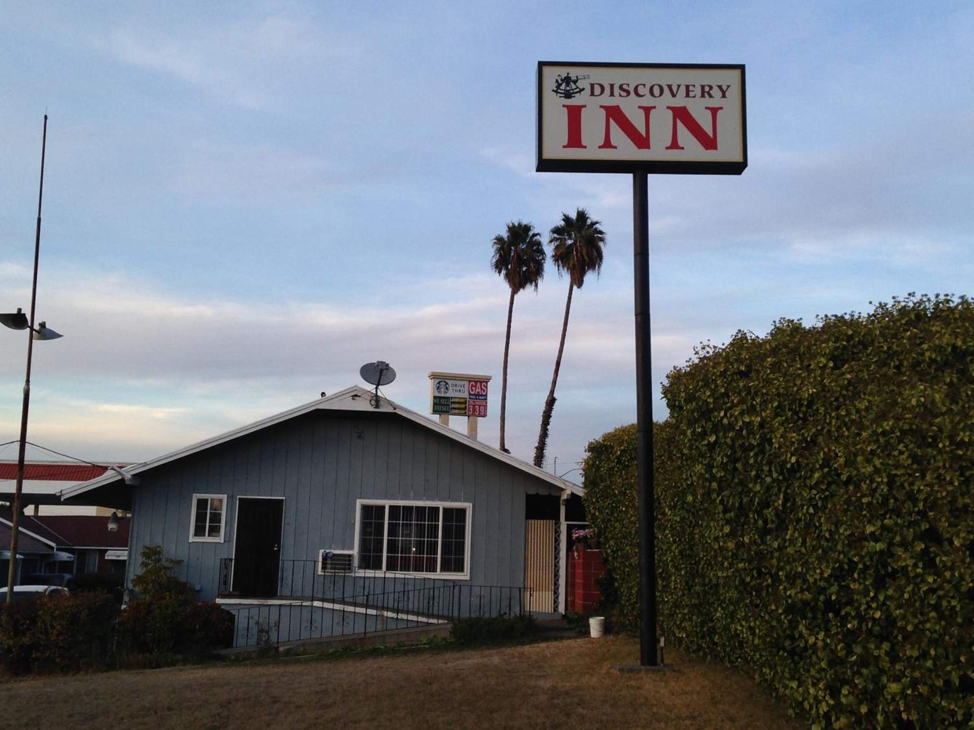 Discovery Inn Vallejo I 80 Near Napa CA