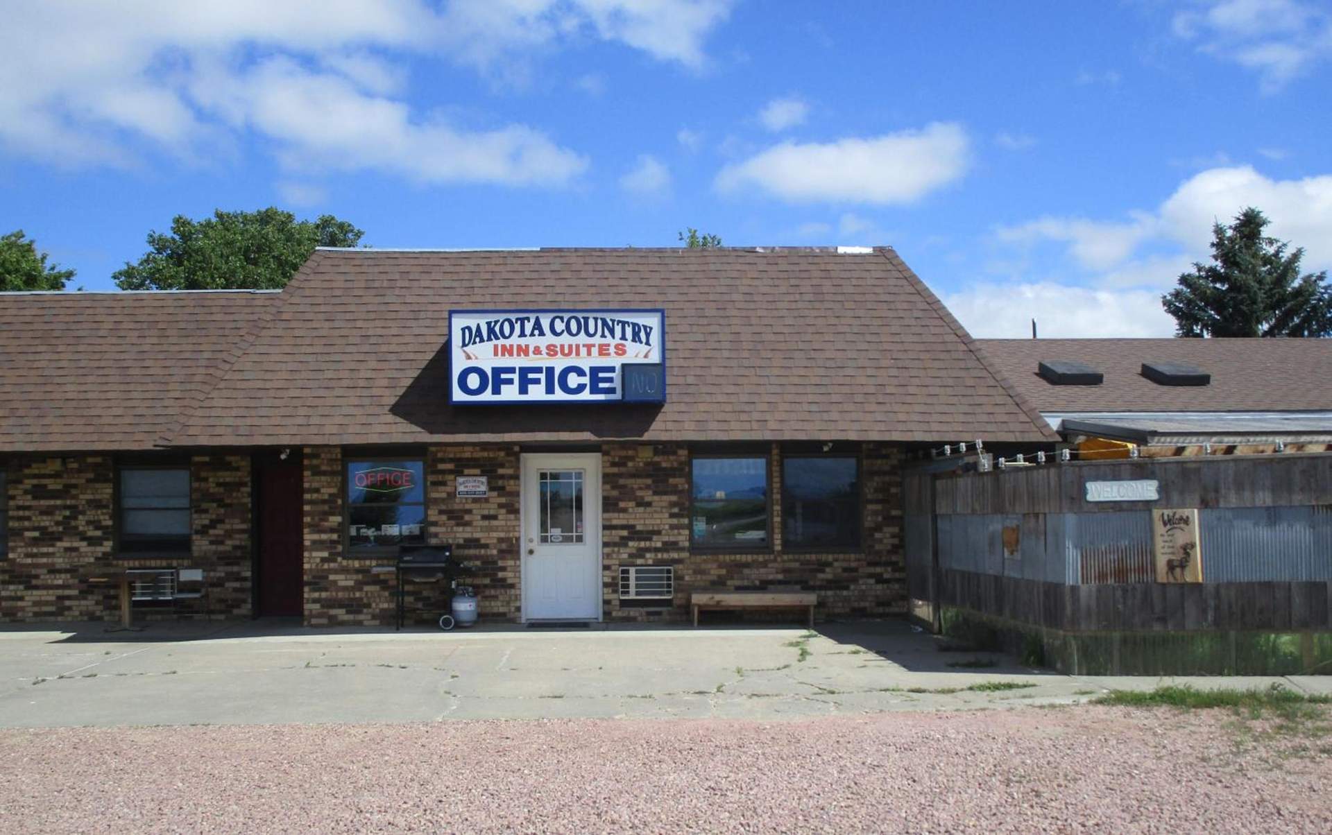 Dakota Country Inn