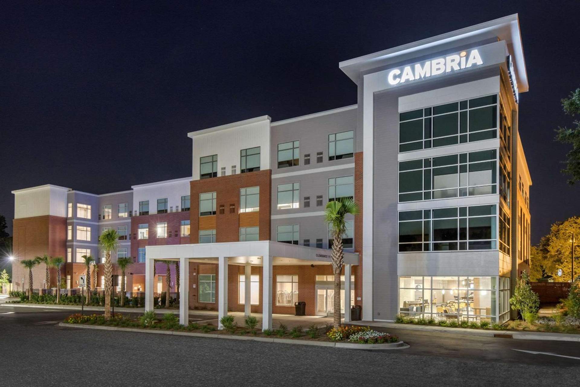 DoubleTree by Hilton Summerville Nexton