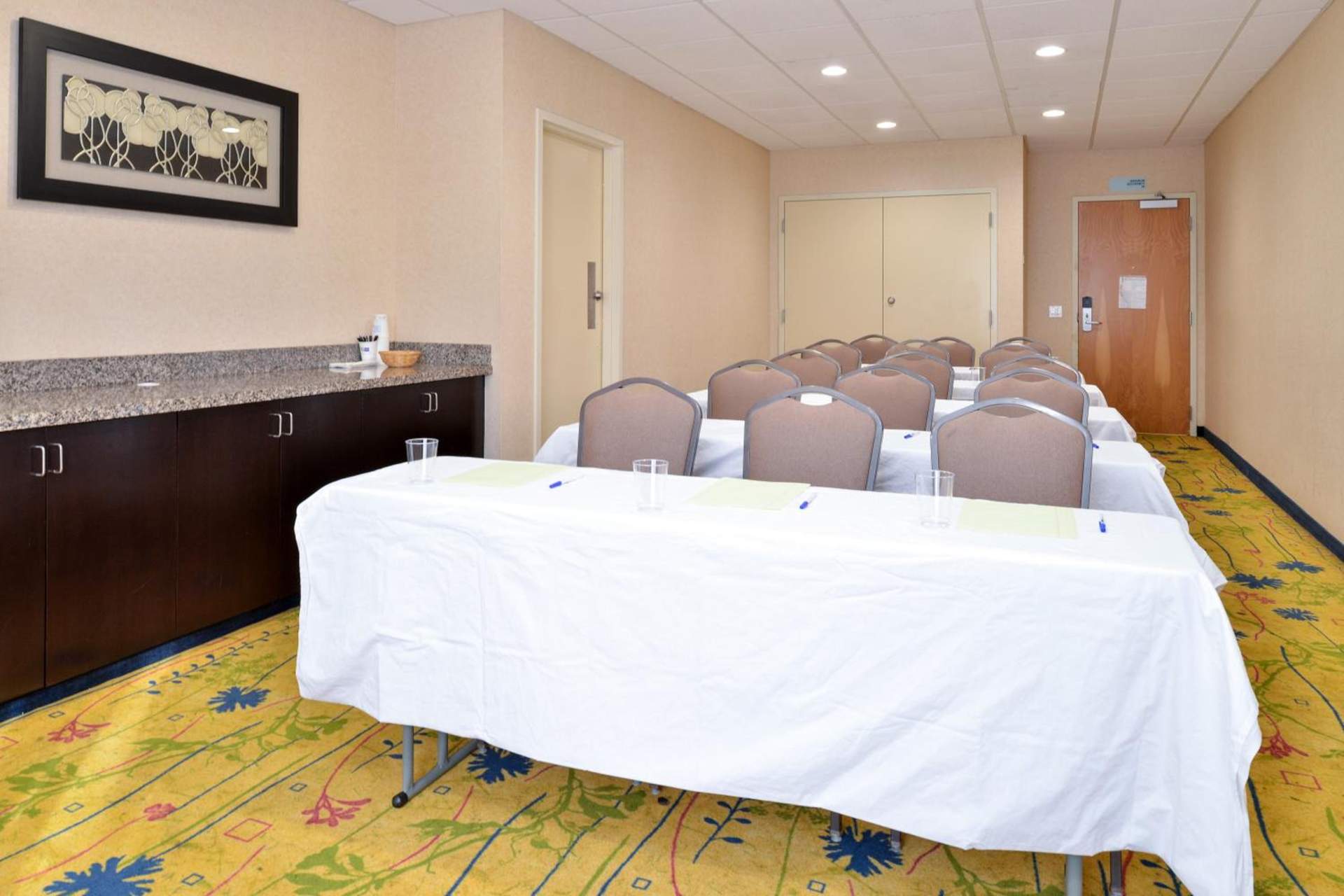 Hampton Inn & Suites Cathedral City