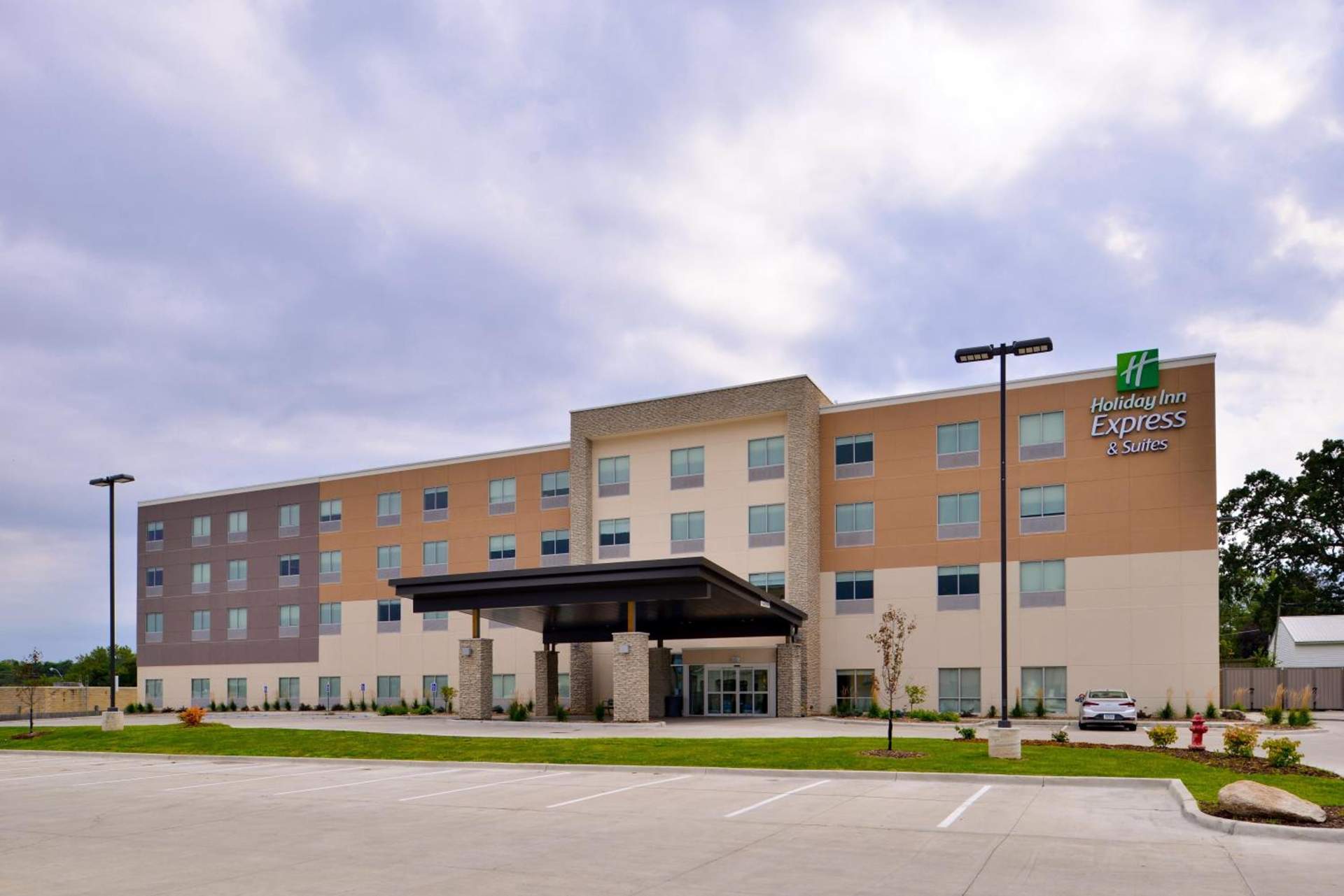 Holiday Inn Express & Suites - Ottumwa by IHG