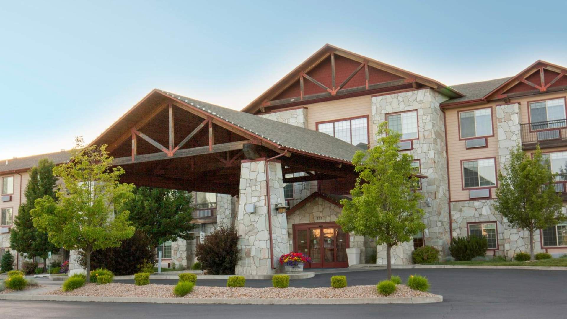 Holiday Inn Express & Suites Cheney by IHG