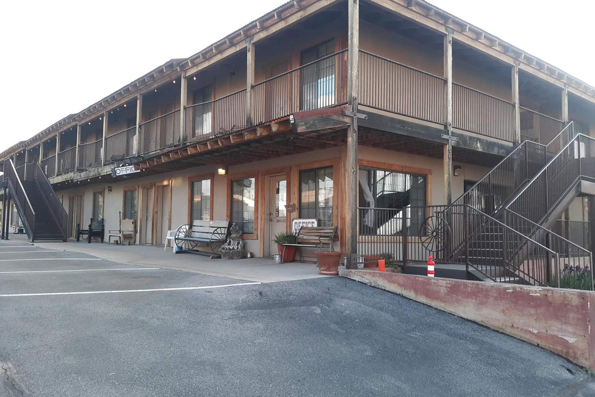 Tombstone Motel