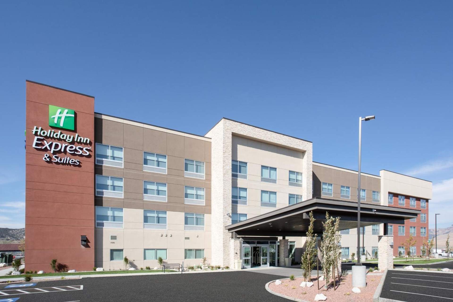 Holiday Inn Express & Suites - Ely by IHG