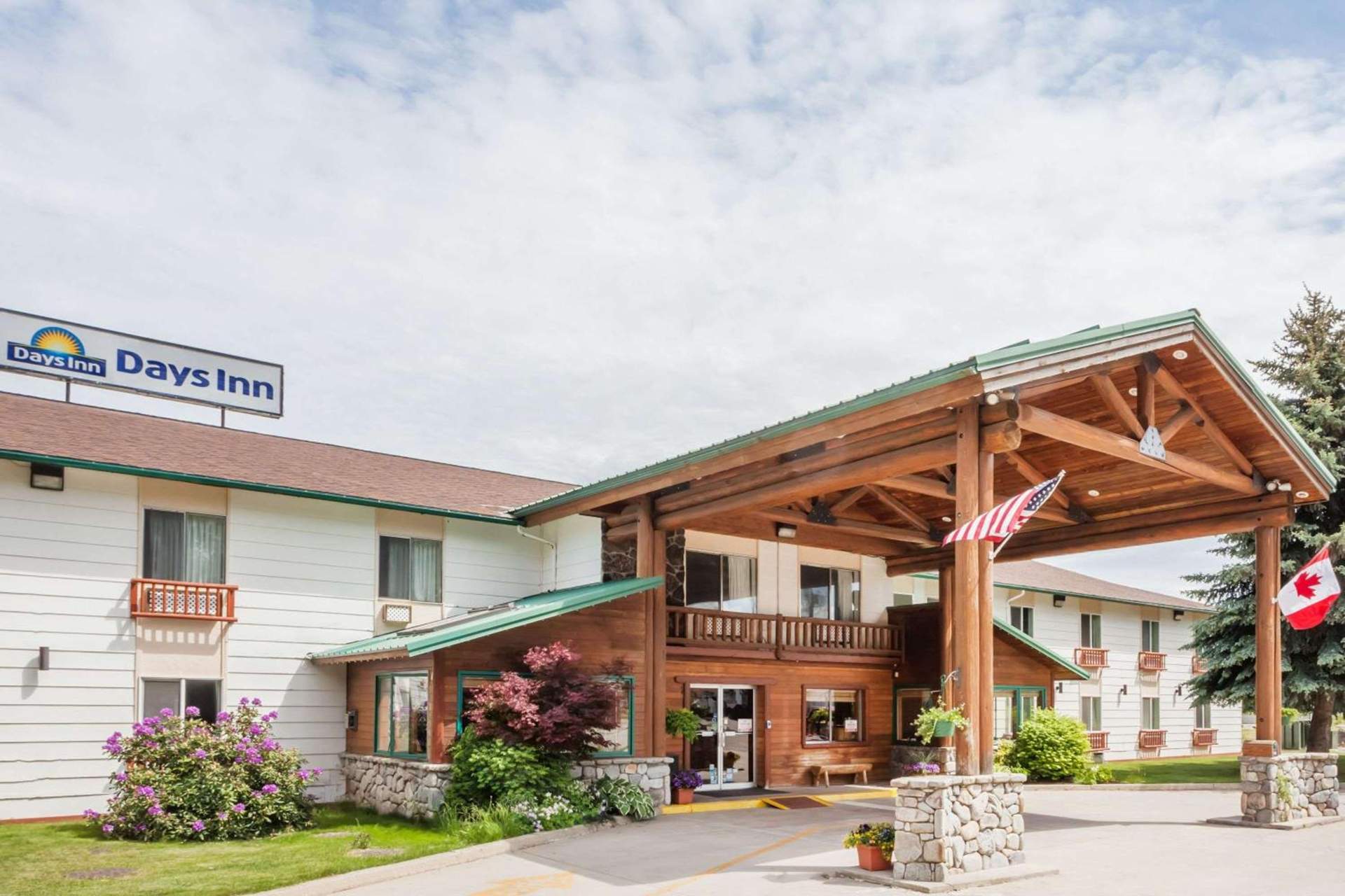 Sandpoint Inn