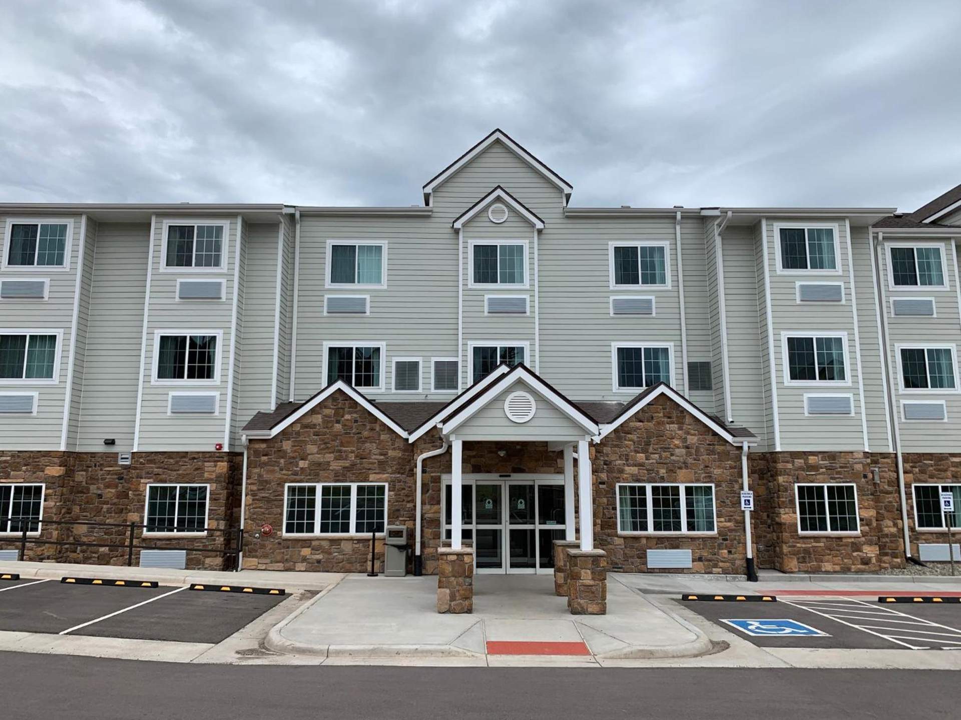 Microtel Inn & Suites by Wyndham Woodland Park