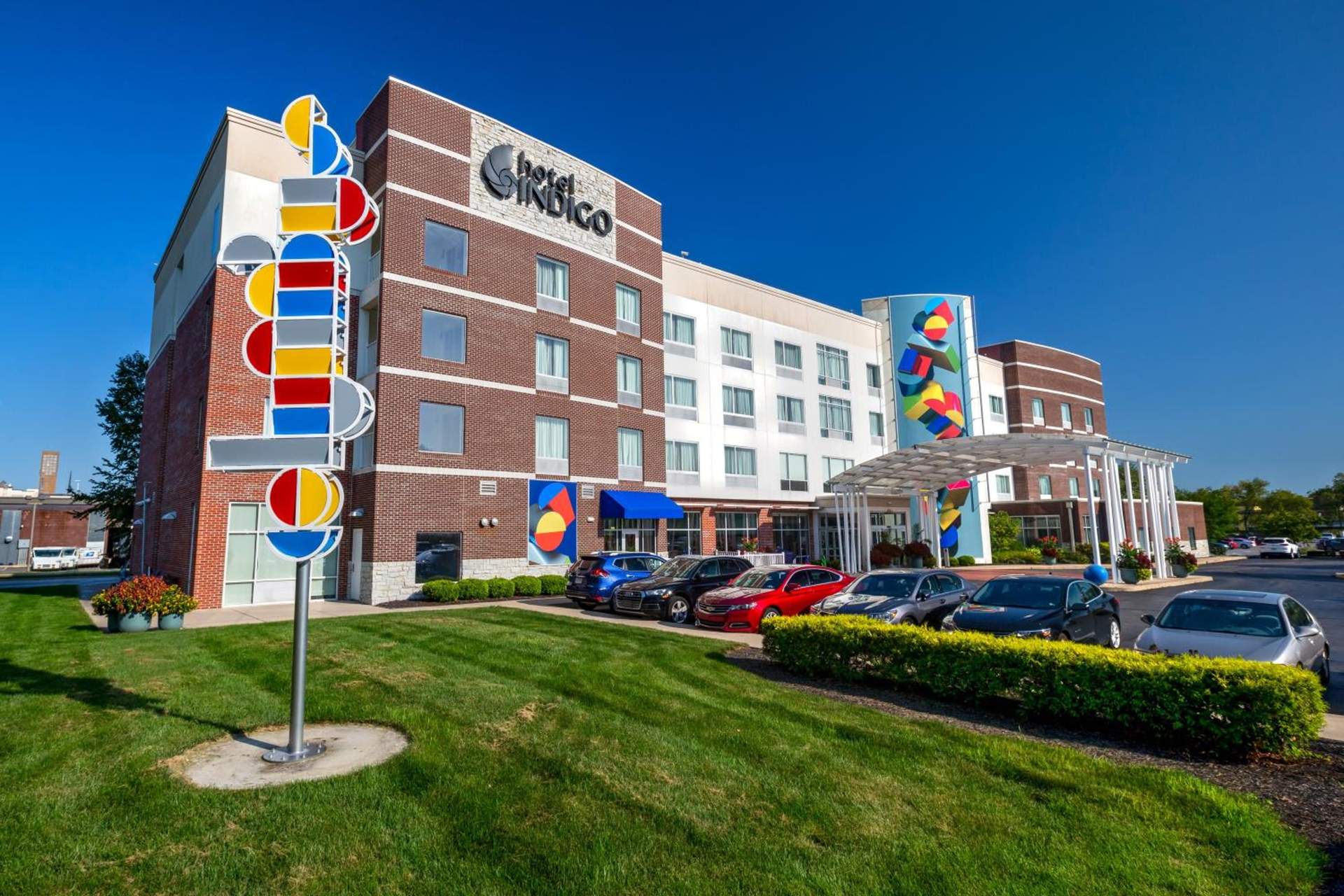 Hotel Indigo Columbus Architectural Center by IHG