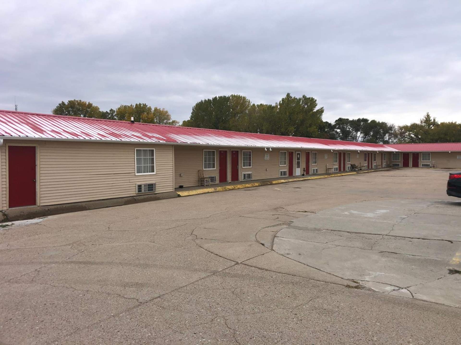 Big 12 Motel Broken Bow NE