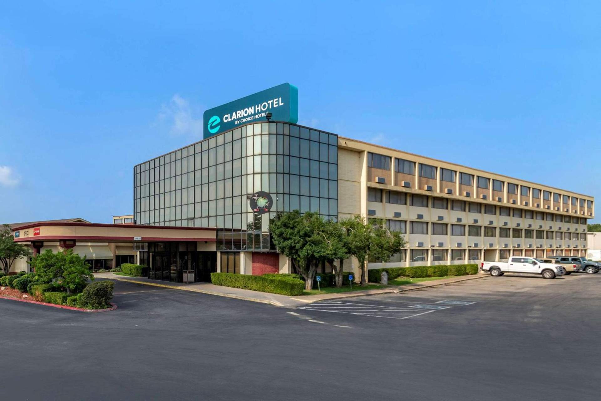 Ramada by Wyndham Tulsa Broken Arrow