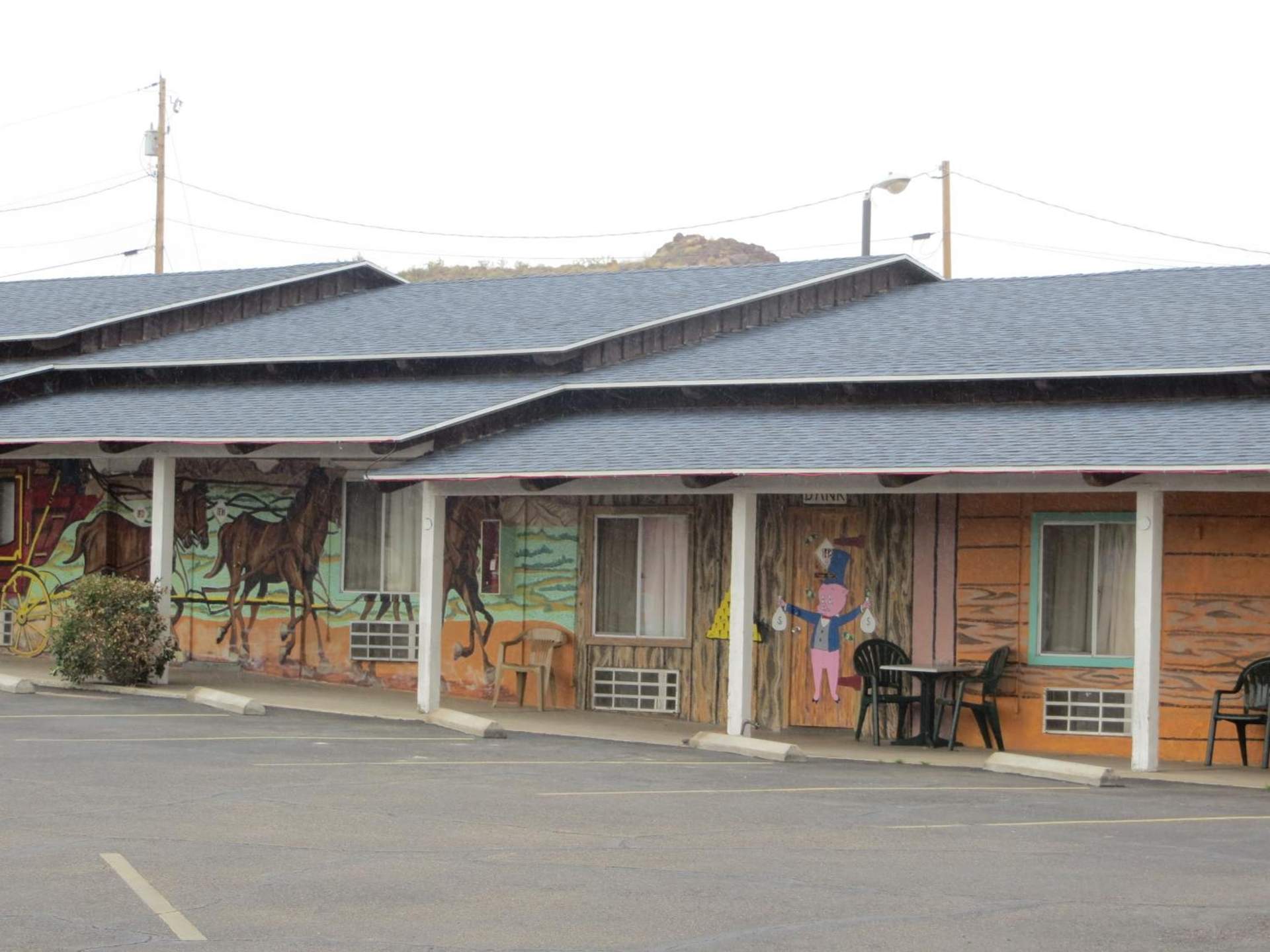 El Trovatore Motel