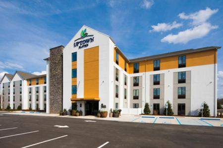 Uptown Suites Extended Stay Nashville TN - Smyrna