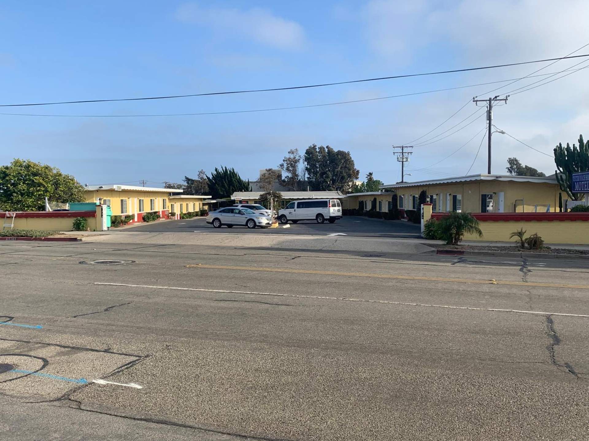 Ventura Beach House Motel
