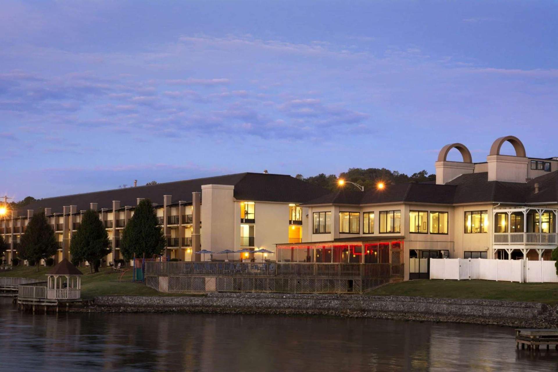 Wyndham Garden Lake Guntersville