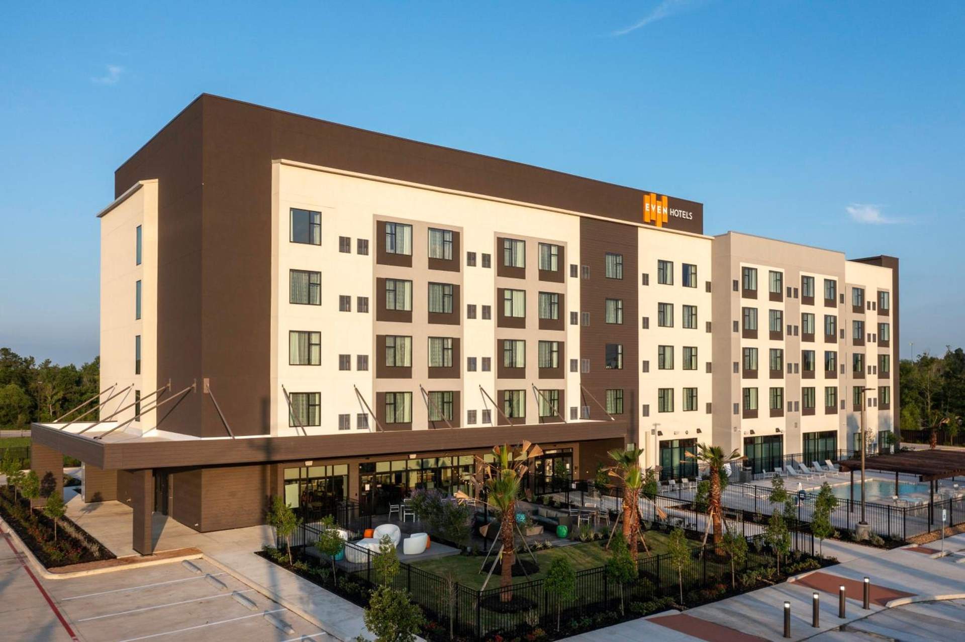EVEN Hotel Shenandoah - The Woodlands by IHG