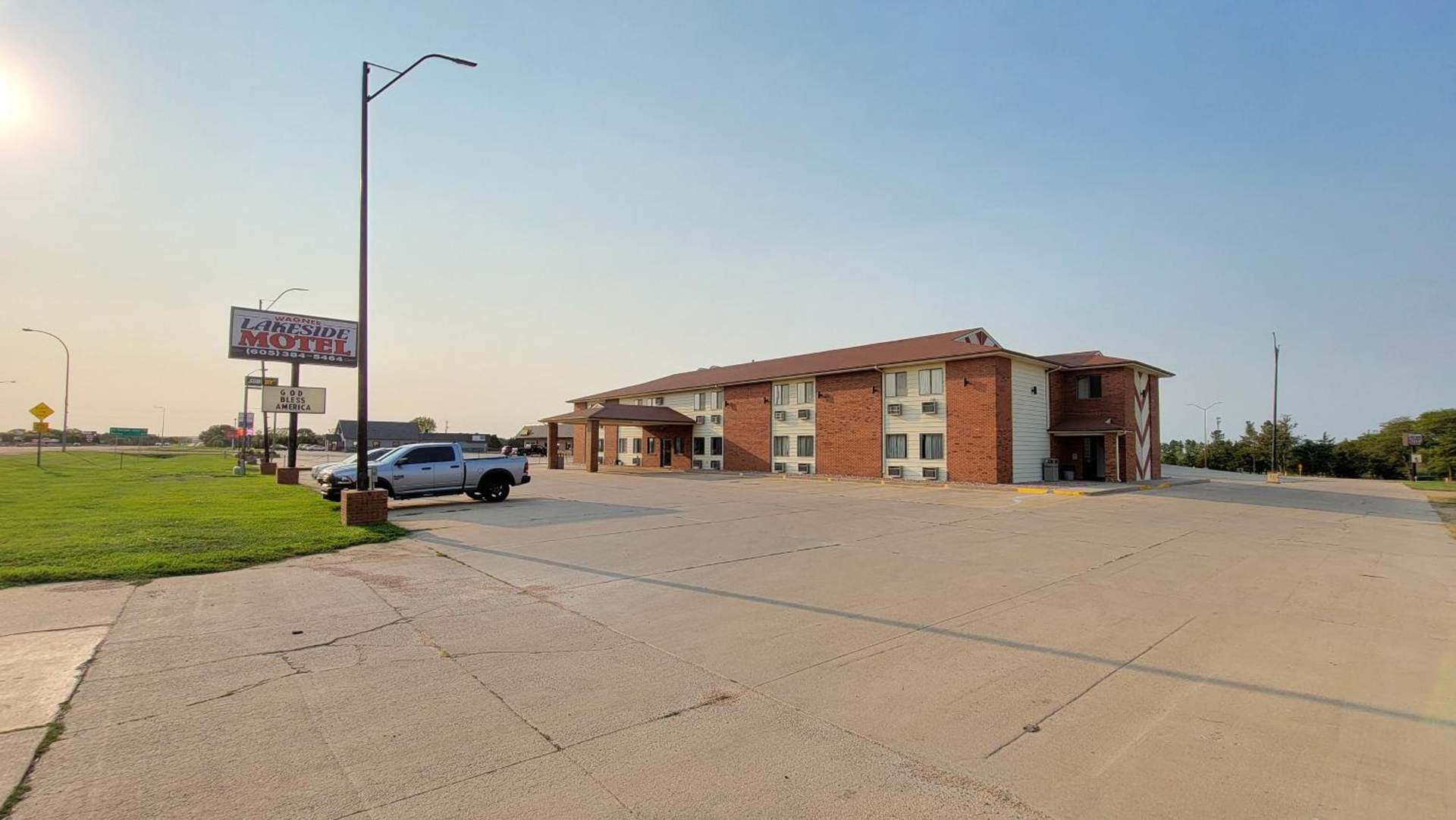 Wagner Lakeside Motel