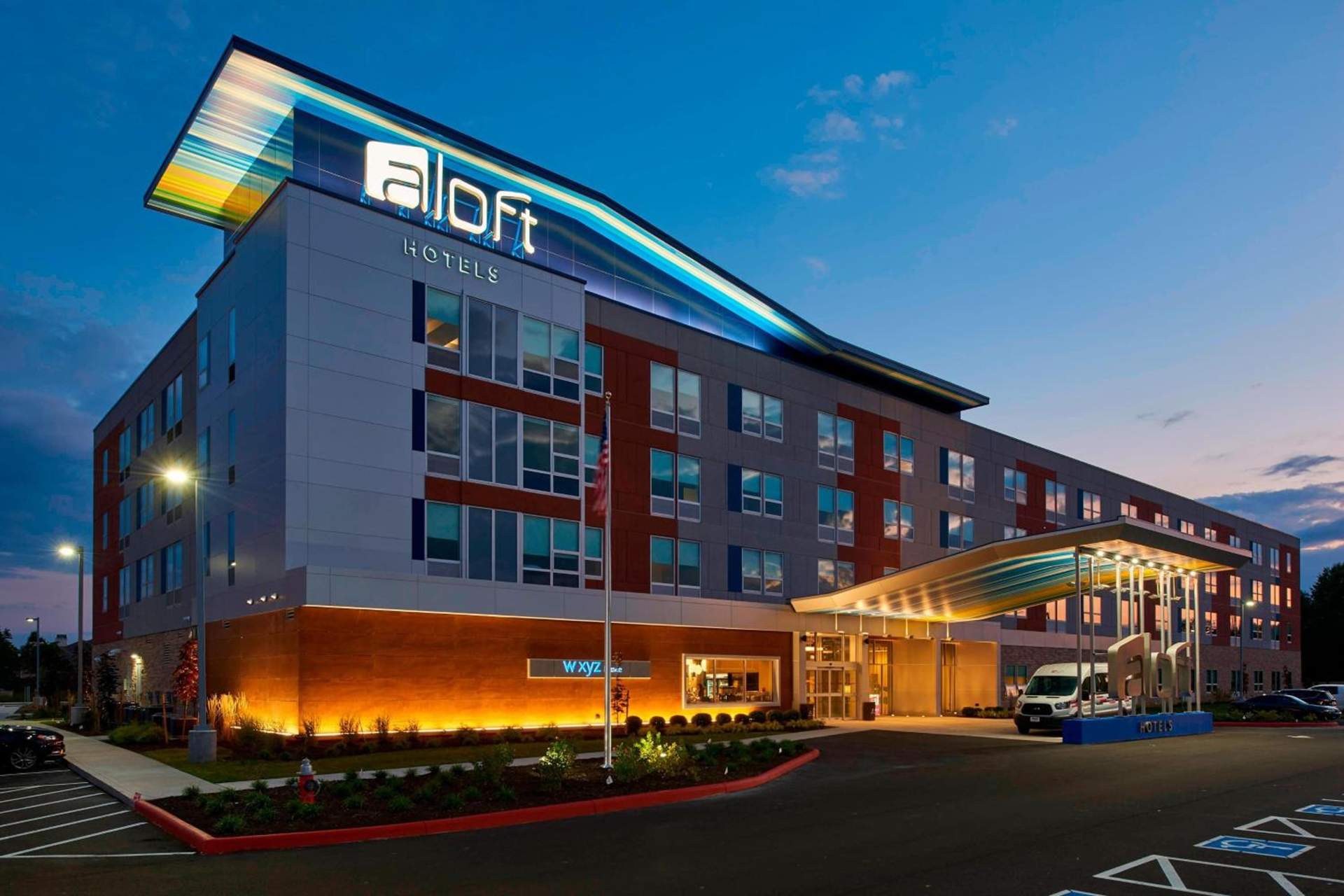 Aloft by Marriott Cleveland Airport