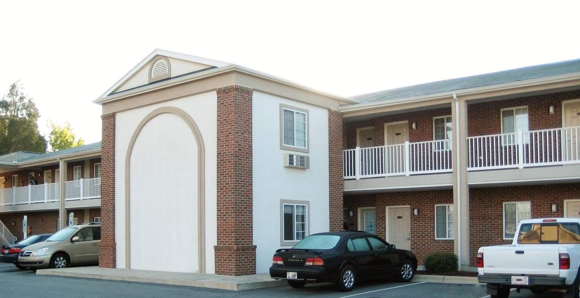 Affordable Suites Burlington