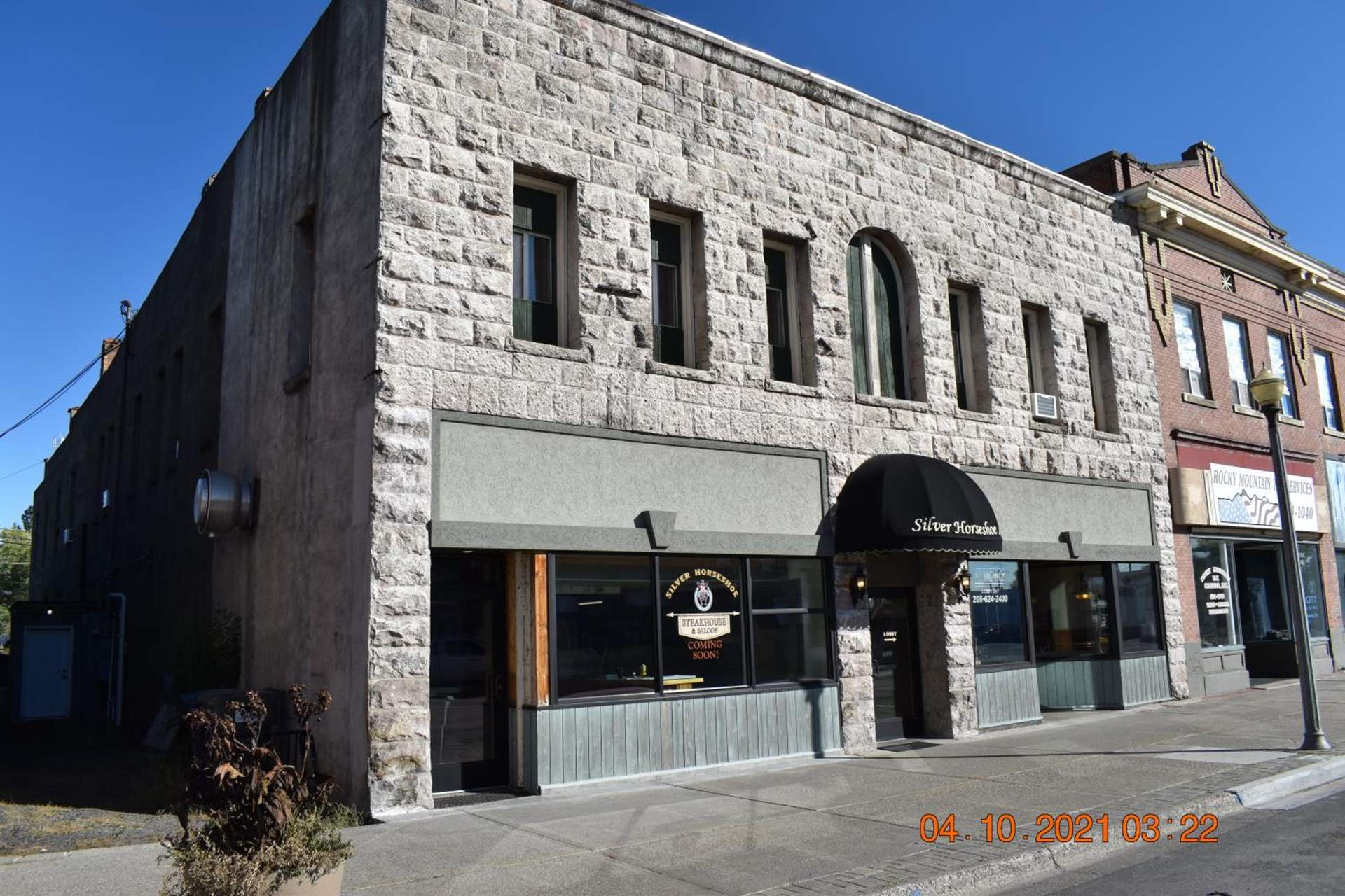 Silver Horseshoe Inn