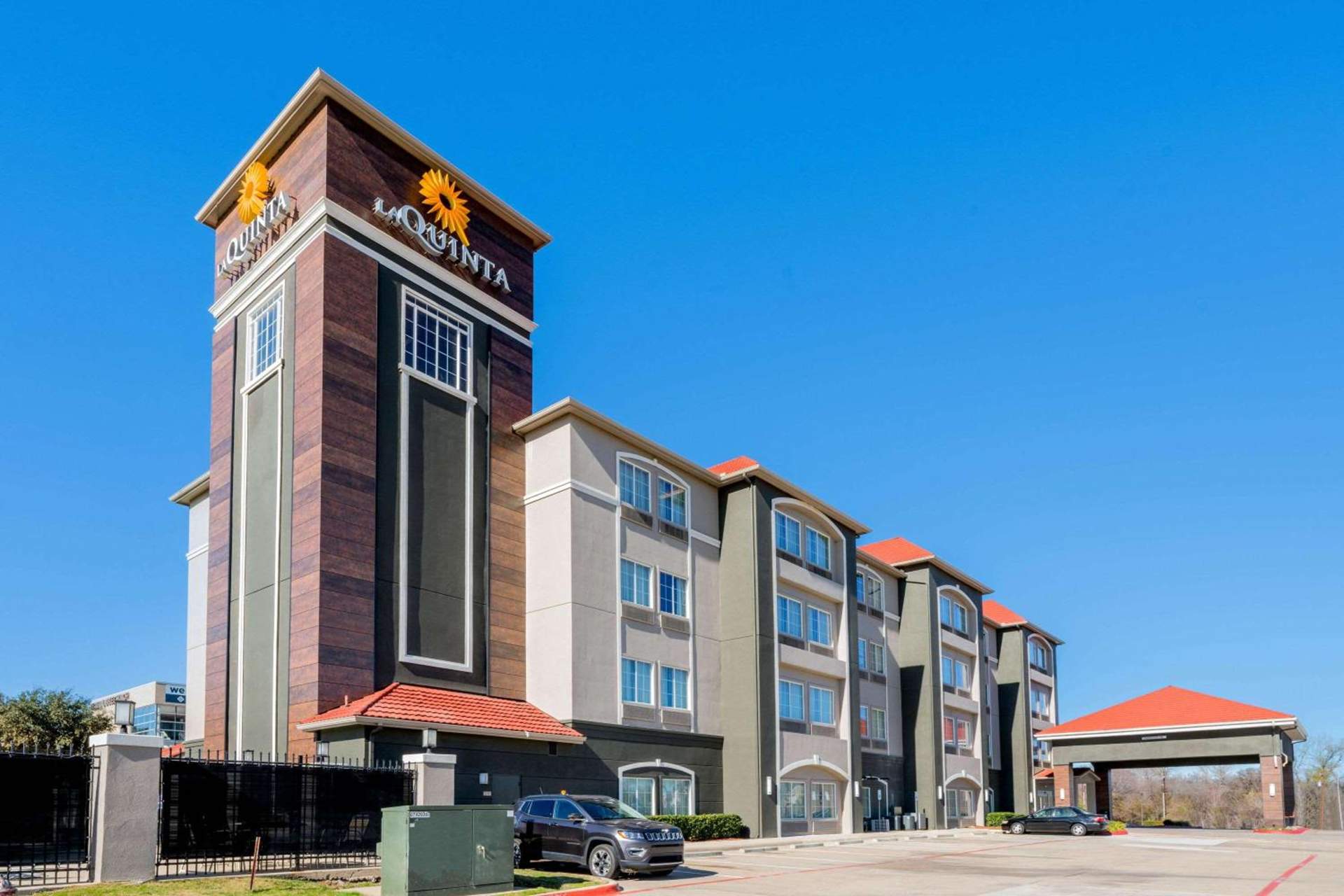 La Quinta Inn & Suites by Wyndham Fort Worth Arlington West
