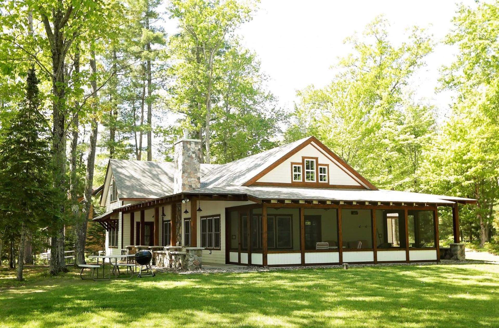 LilyPad Lodge