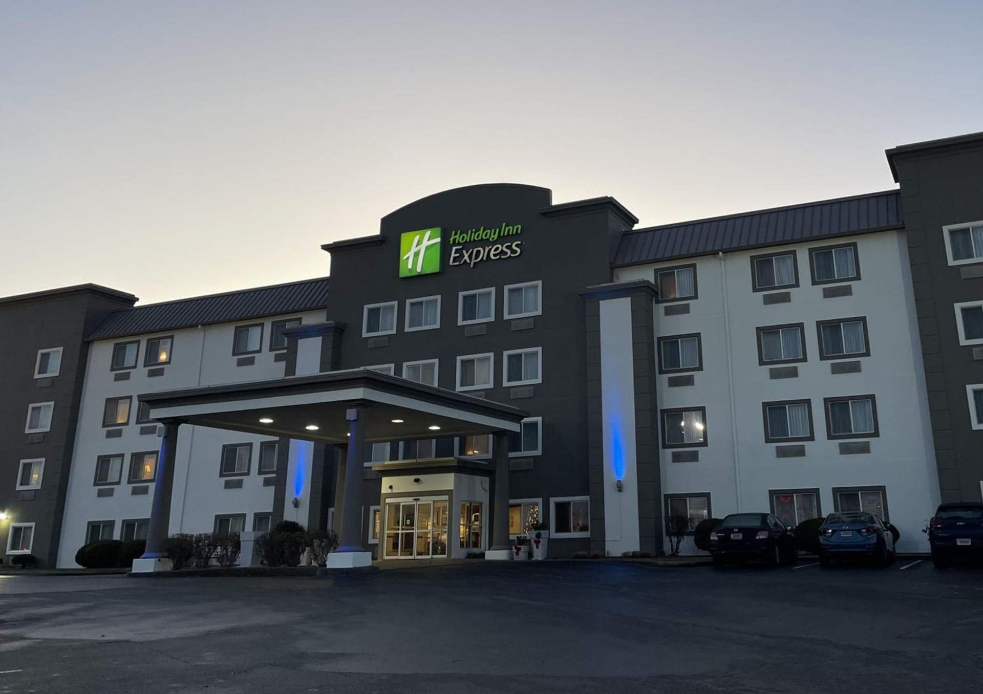 Holiday Inn Express Evansville - West by IHG