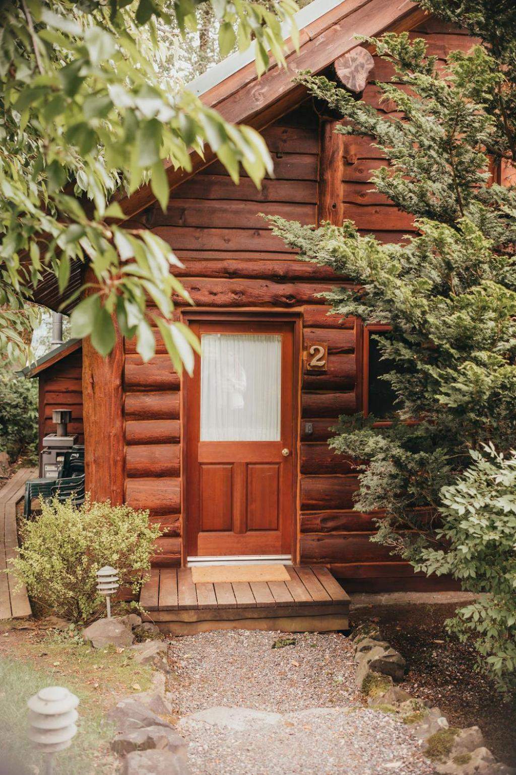 Wilder and Pine Riverside Cabins