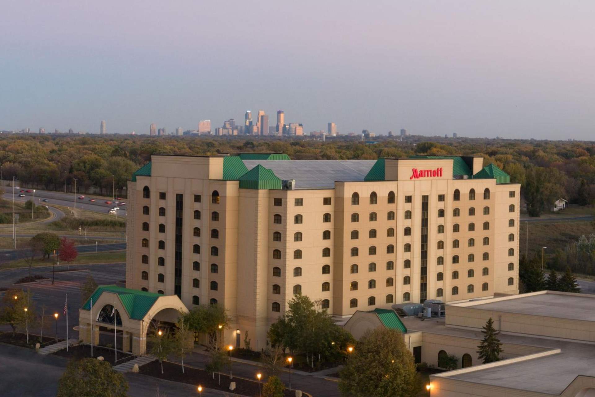Minneapolis Marriott Northwest Hotel & Conference Center