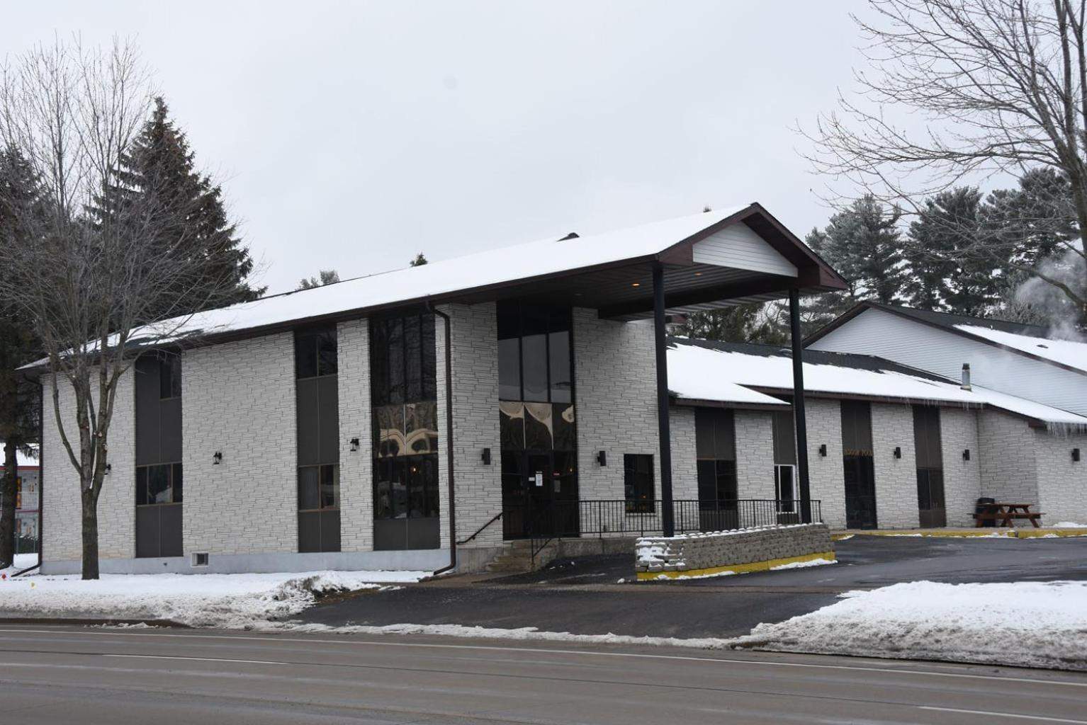 Woodside Dells Hotel & Suites