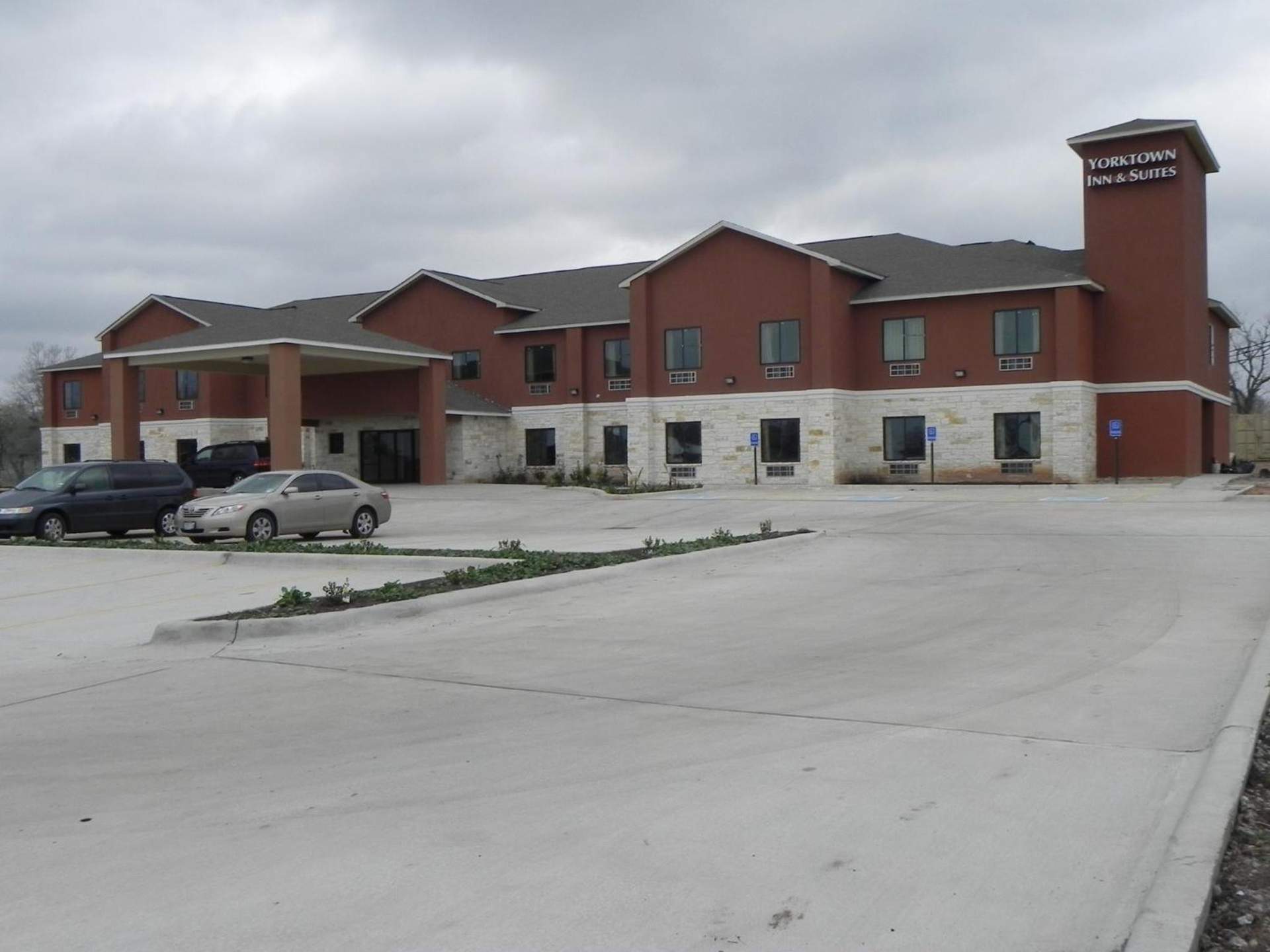 Yorktown Inn and Suites