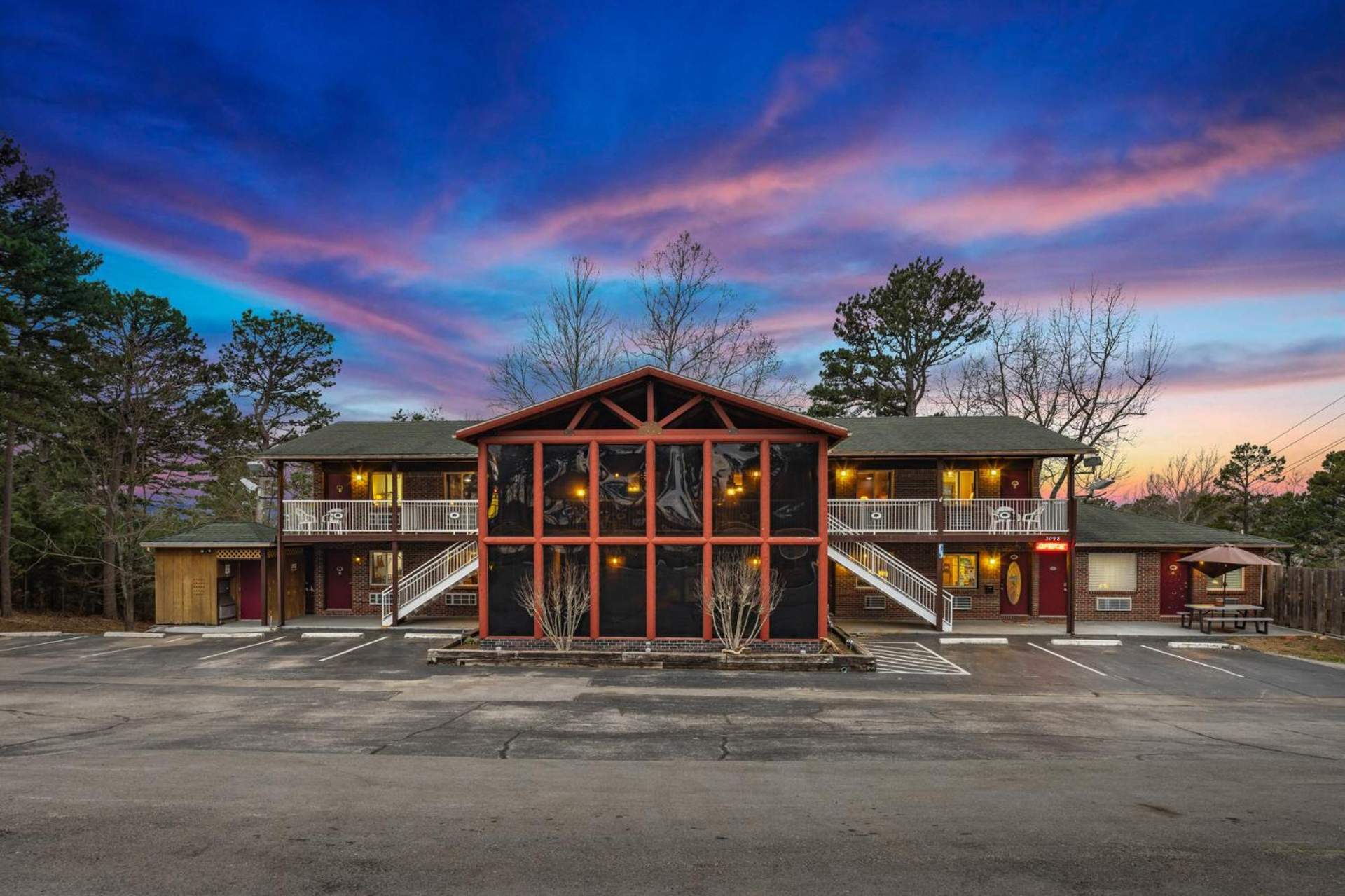 The Lookout Lodge
