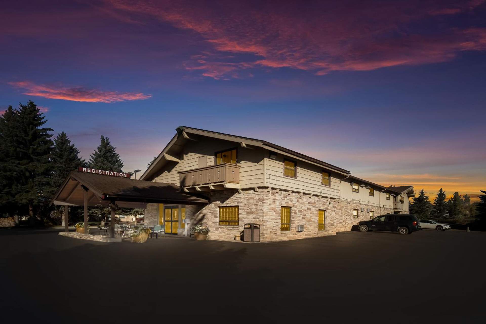 The Inn at Tomichi Village