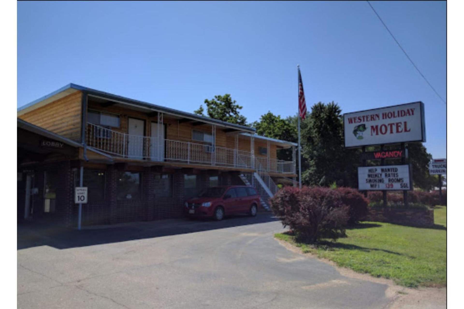Love Hotels Western Holiday by OYO at Harlan Lake NE