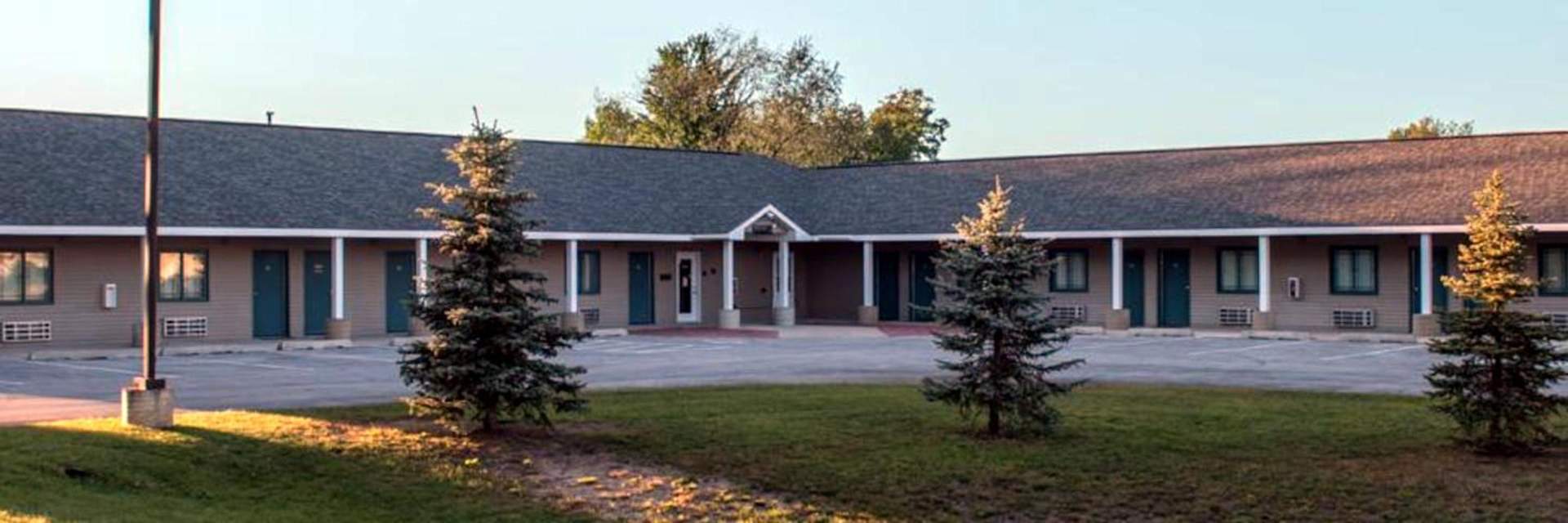 The Kingsley Suites