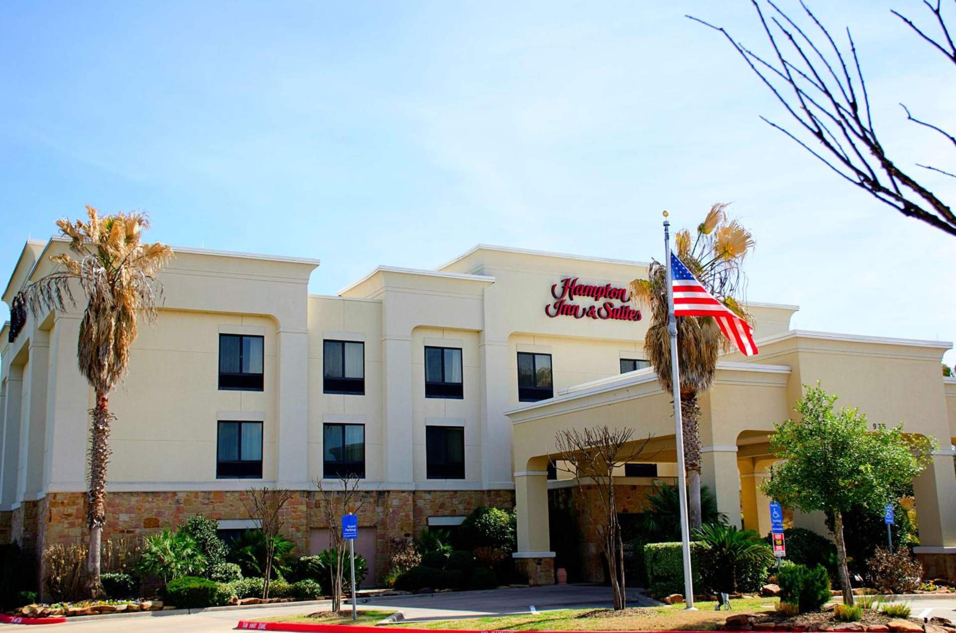 Hampton Inn & Suites College Station