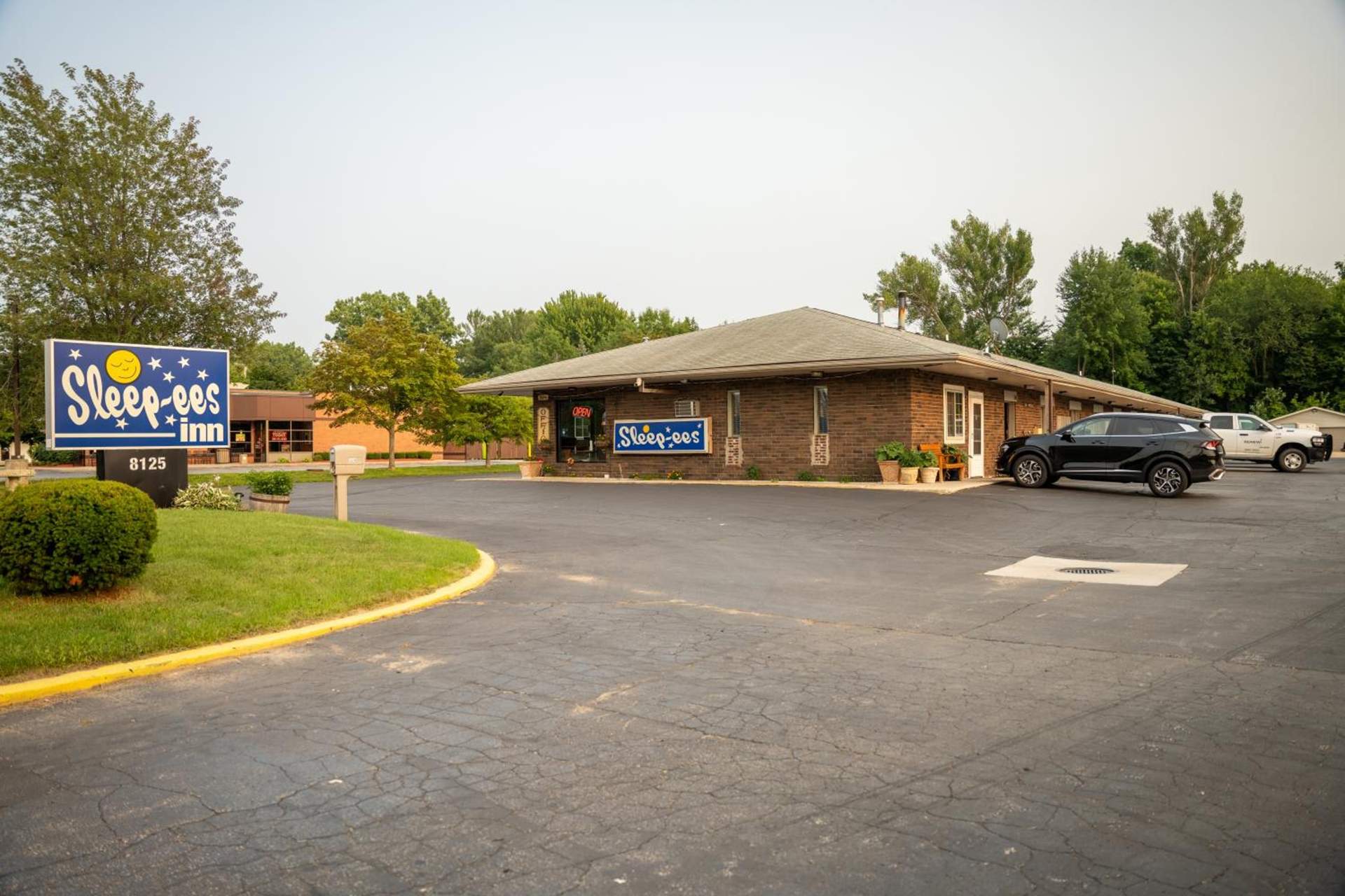 Sleep-ees Inn, Saginaw & Frankenmuth