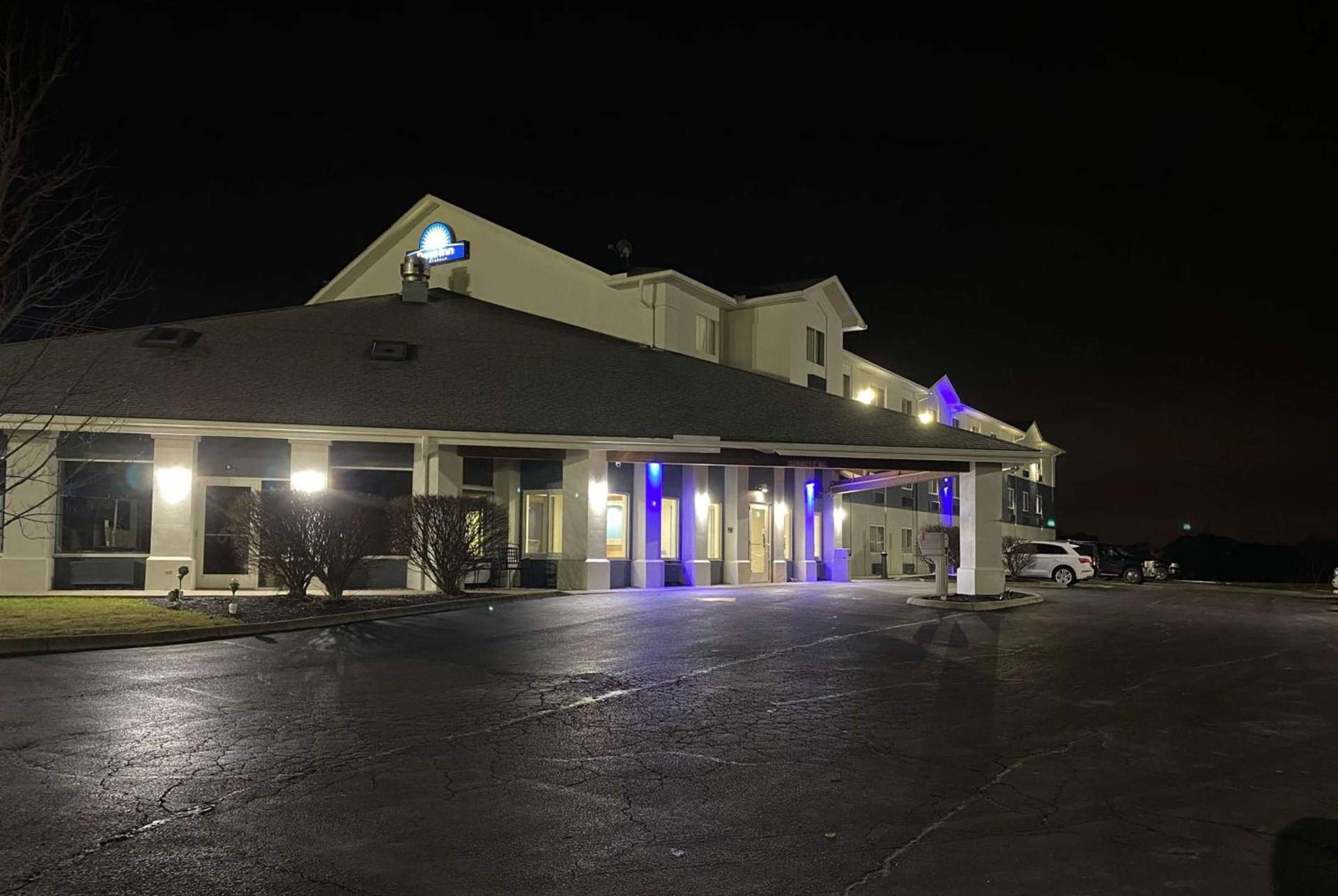 Days Inn by Wyndham Batavia Ohio